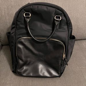 Lo and Sons backpack